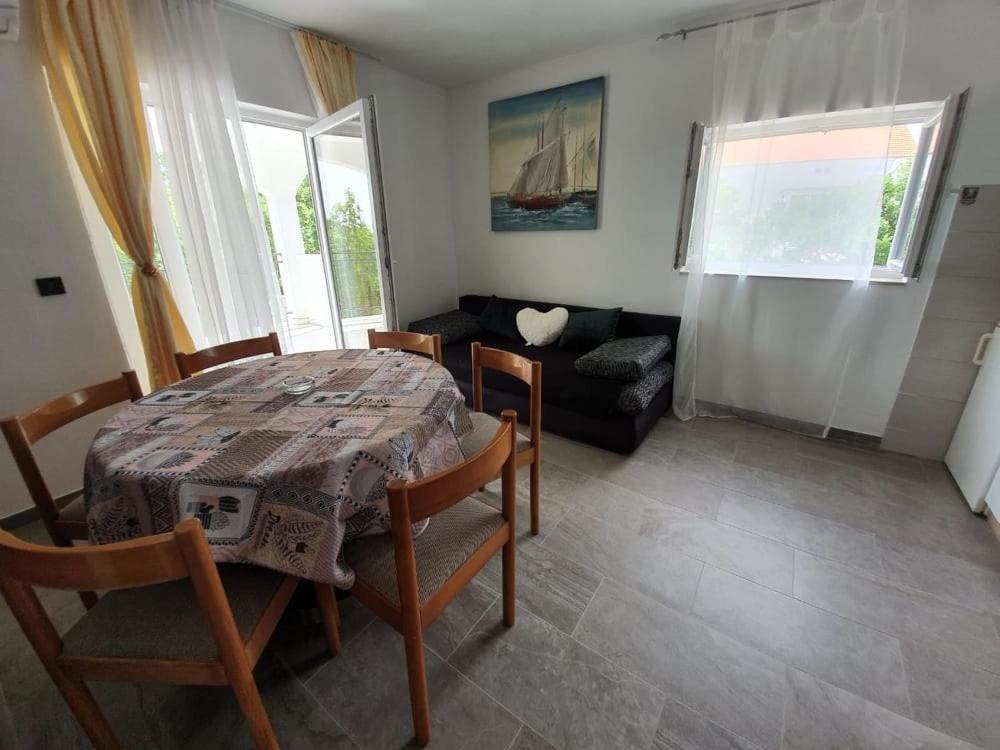 Apartmani Lucija Maslenica Exterior foto